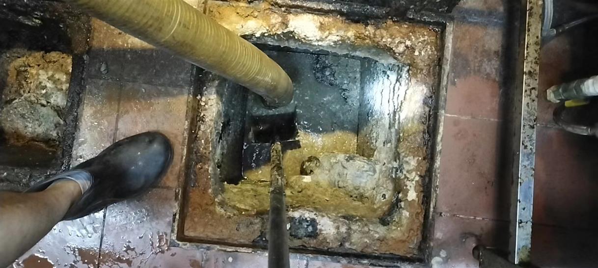 无锡污水池清理一般都有毒气，怎么预防中毒呢？